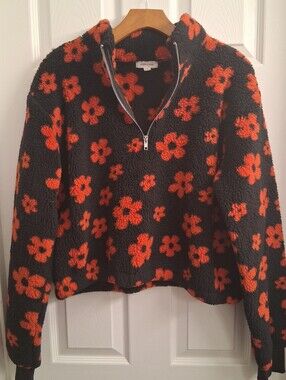 Stitch & Pine Red And Black Floral Boxy Fleece Sweater Large